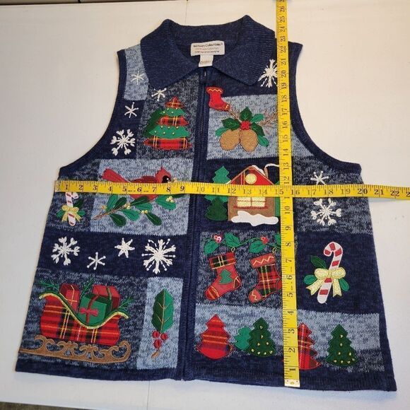 Heirloom Collectibles Y2K Embellished Christmas Sweater Zip Vest Blue Tartan - Picture 9 of 10